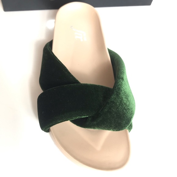 the fix Shoes - The fix twist strap soft bed slide sandal new!